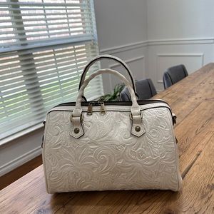 New White Patricia Nash bag, leather